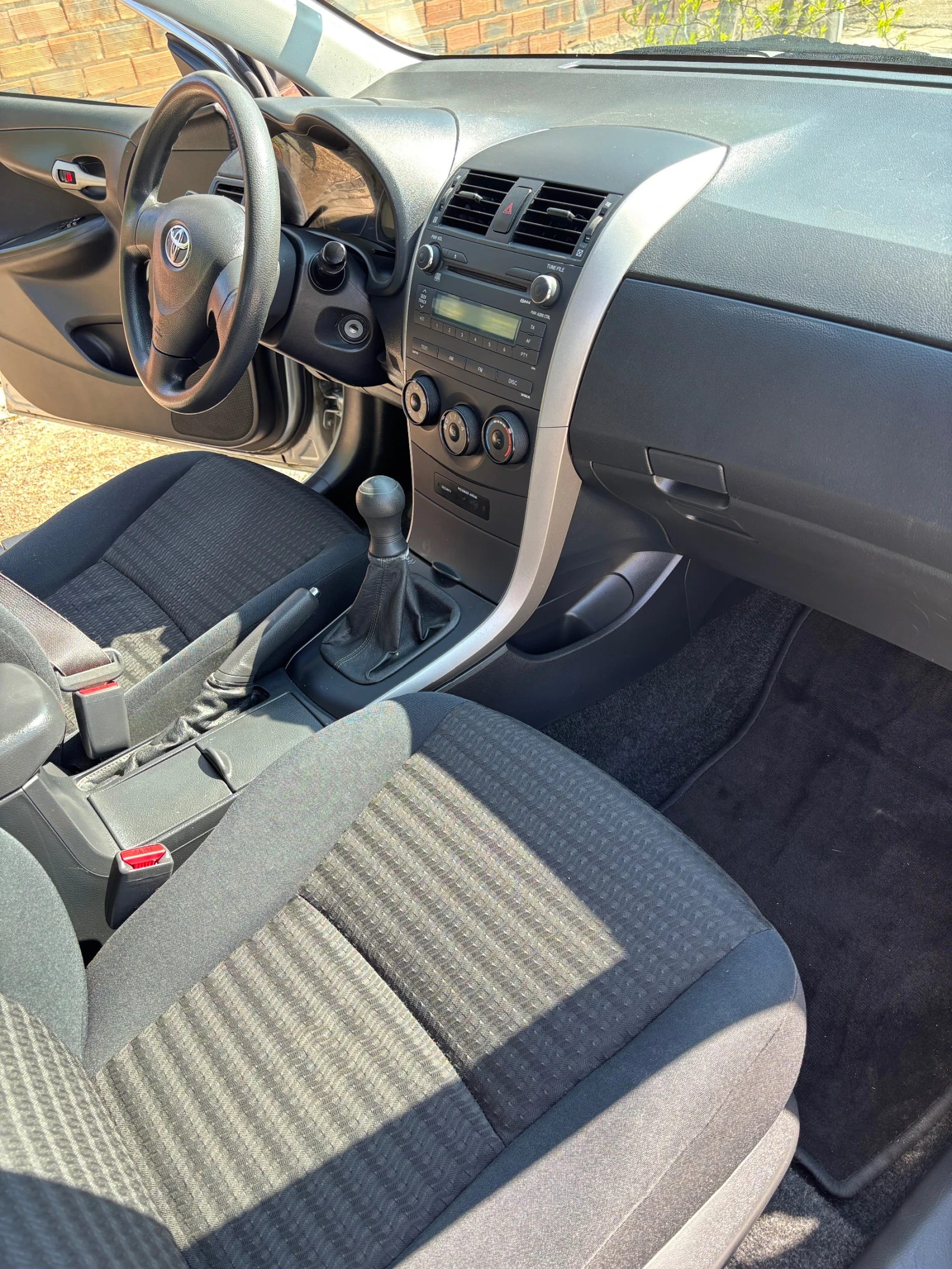 Toyota Corolla, снимка 10 - Автомобили и джипове - 54495886