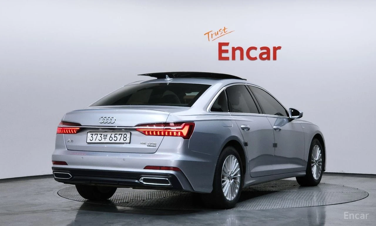 Audi A6 45TFSI* PREMIUM* AWD* 360CAMERA* HEAD-UP* LANE-ASS, снимка 3 - Автомобили и джипове - 54529055