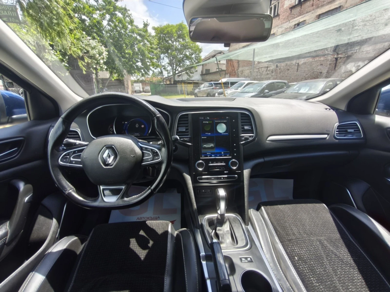 Renault Megane 1.5dci AUTOMATIC , снимка 13 - Автомобили и джипове - 54704518