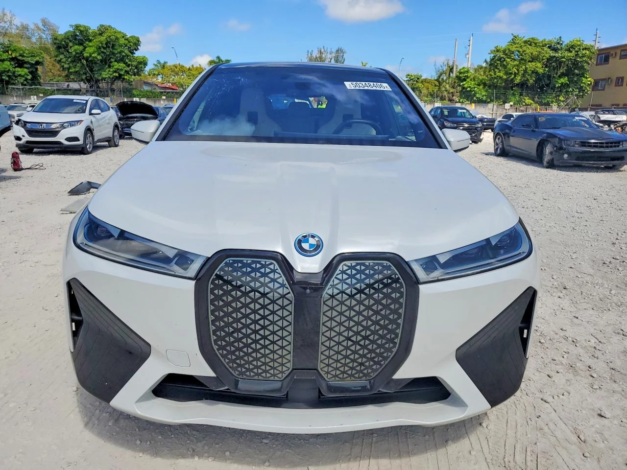 BMW iX XDRIVE50, снимка 2 - Автомобили и джипове - 54708186