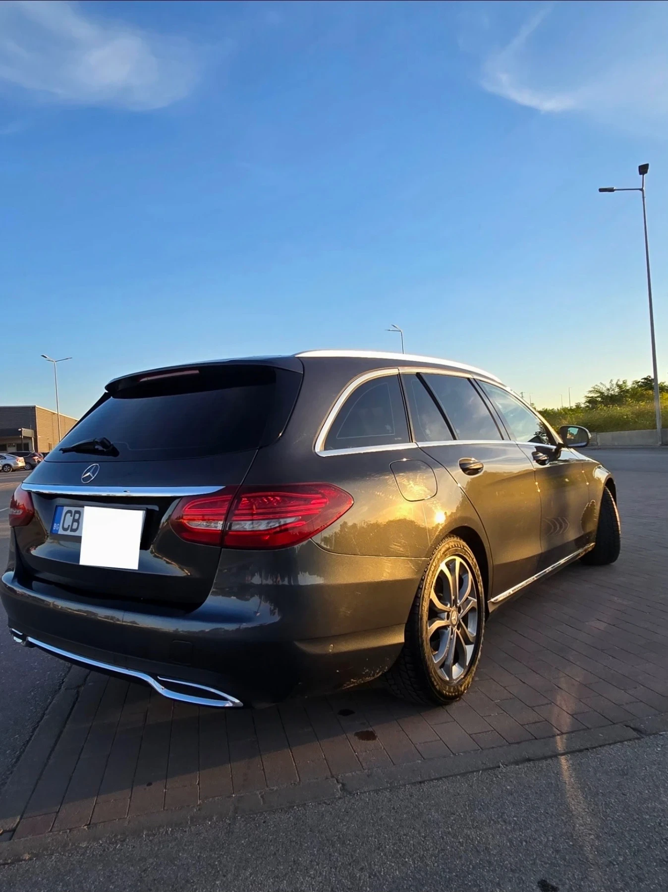 Mercedes-Benz C 180 Avantgarde, снимка 3 - Автомобили и джипове - 54948544
