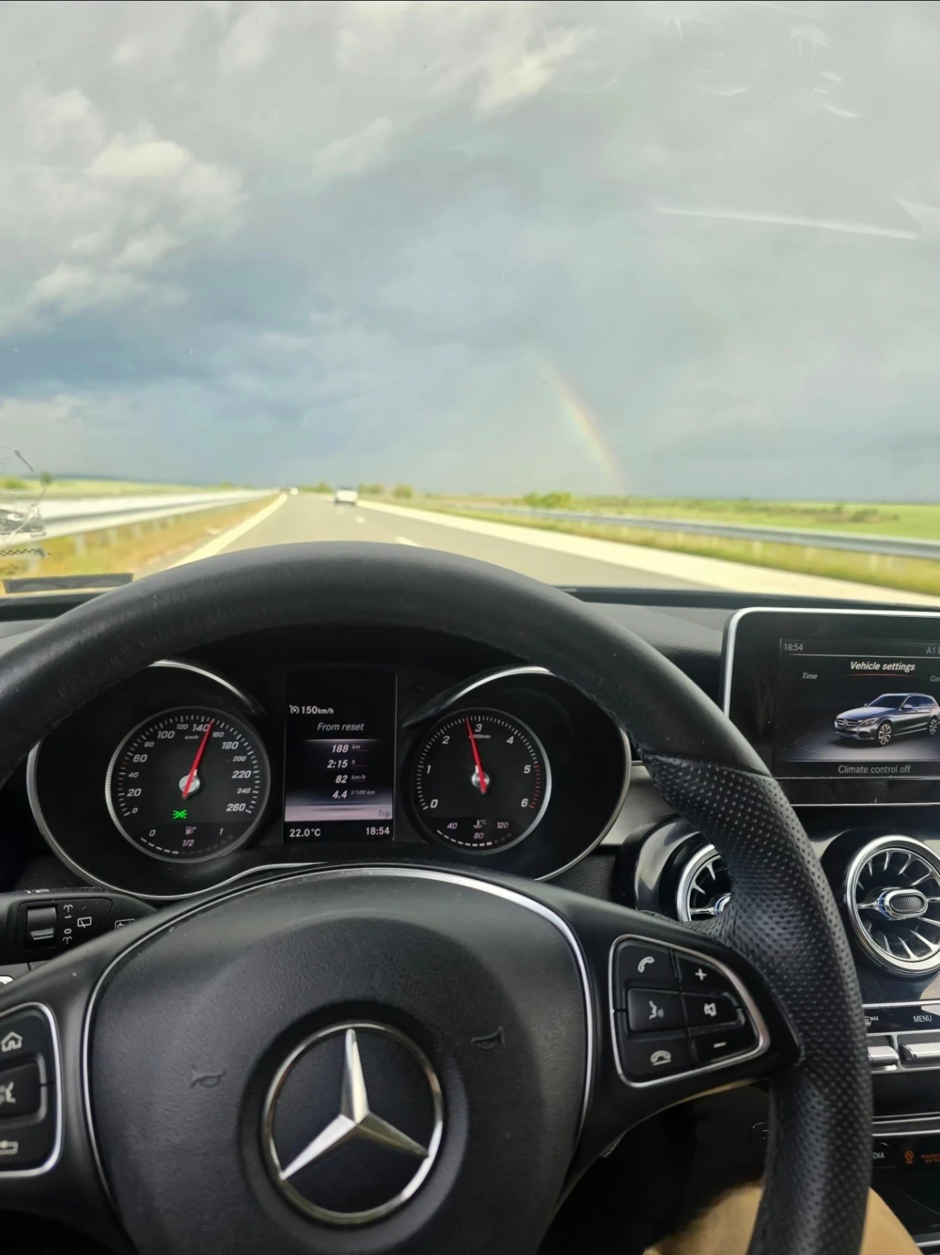 Mercedes-Benz C 180 Avantgarde, снимка 10 - Автомобили и джипове - 54948544