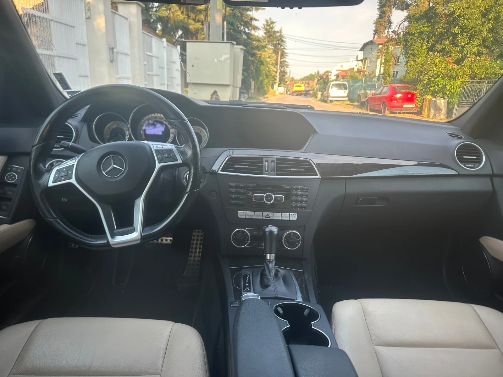 Mercedes-Benz C 350 4 MATIC, снимка 12 - Автомобили и джипове - 55002609