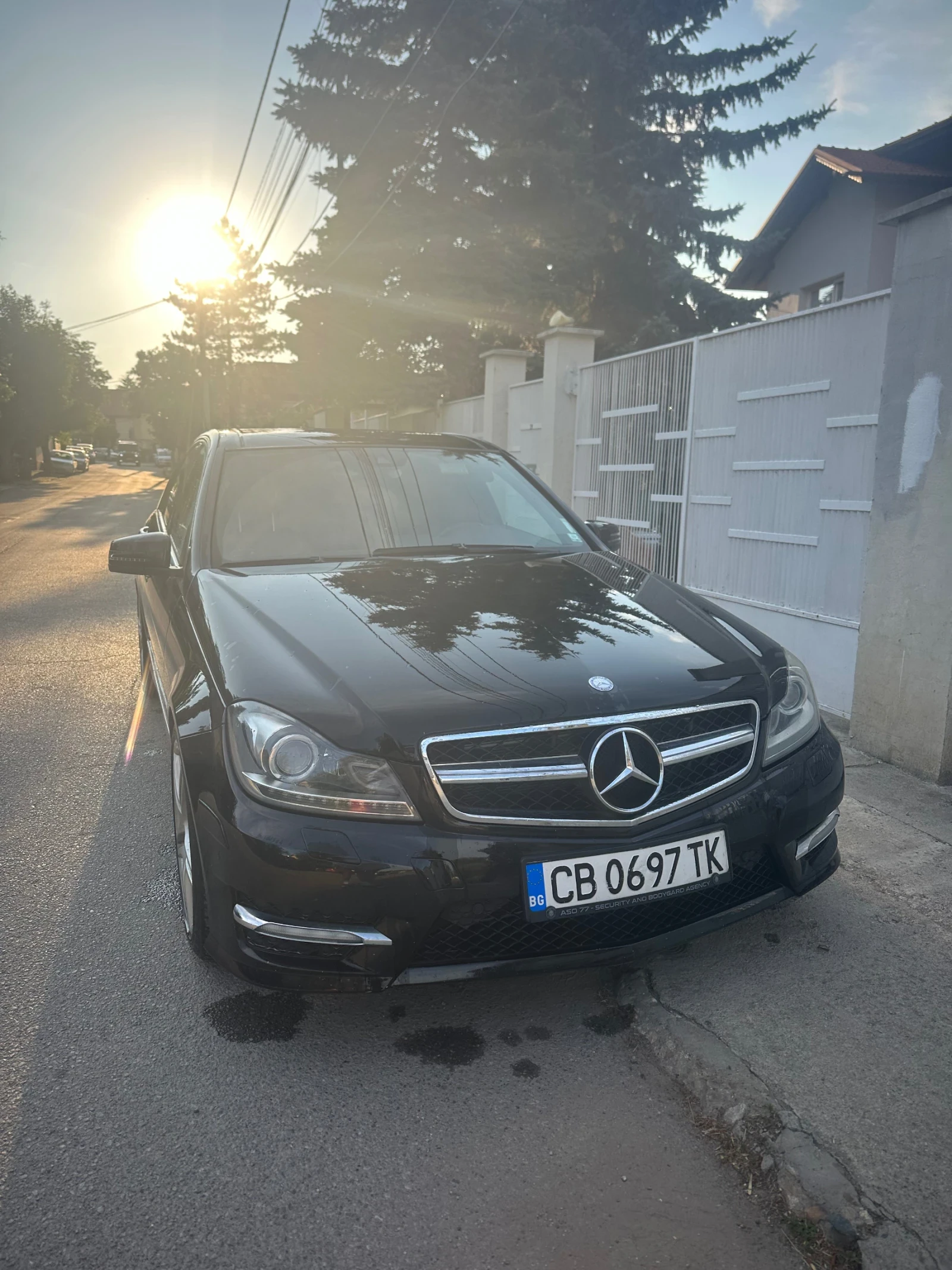 Mercedes-Benz C 350 4 MATIC, снимка 4 - Автомобили и джипове - 55002609