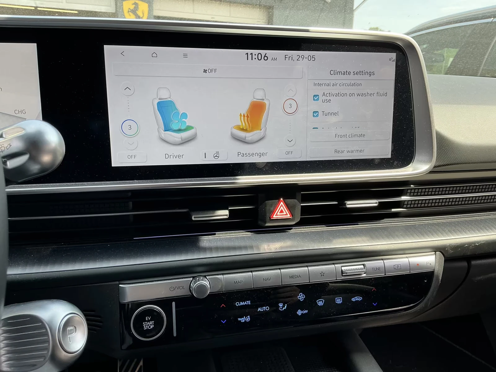 Hyundai Ioniq 6 UNIQ/325HP/4WD/360/MEMO/HUD/BOSE/CPLAY/519q, снимка 8 - Автомобили и джипове - 55375674