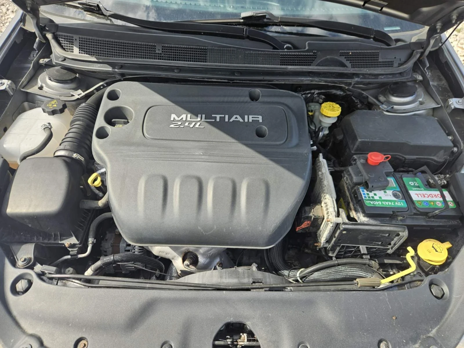 Dodge Dart 2.4* klima* navi* , снимка 17 - Автомобили и джипове - 55377045