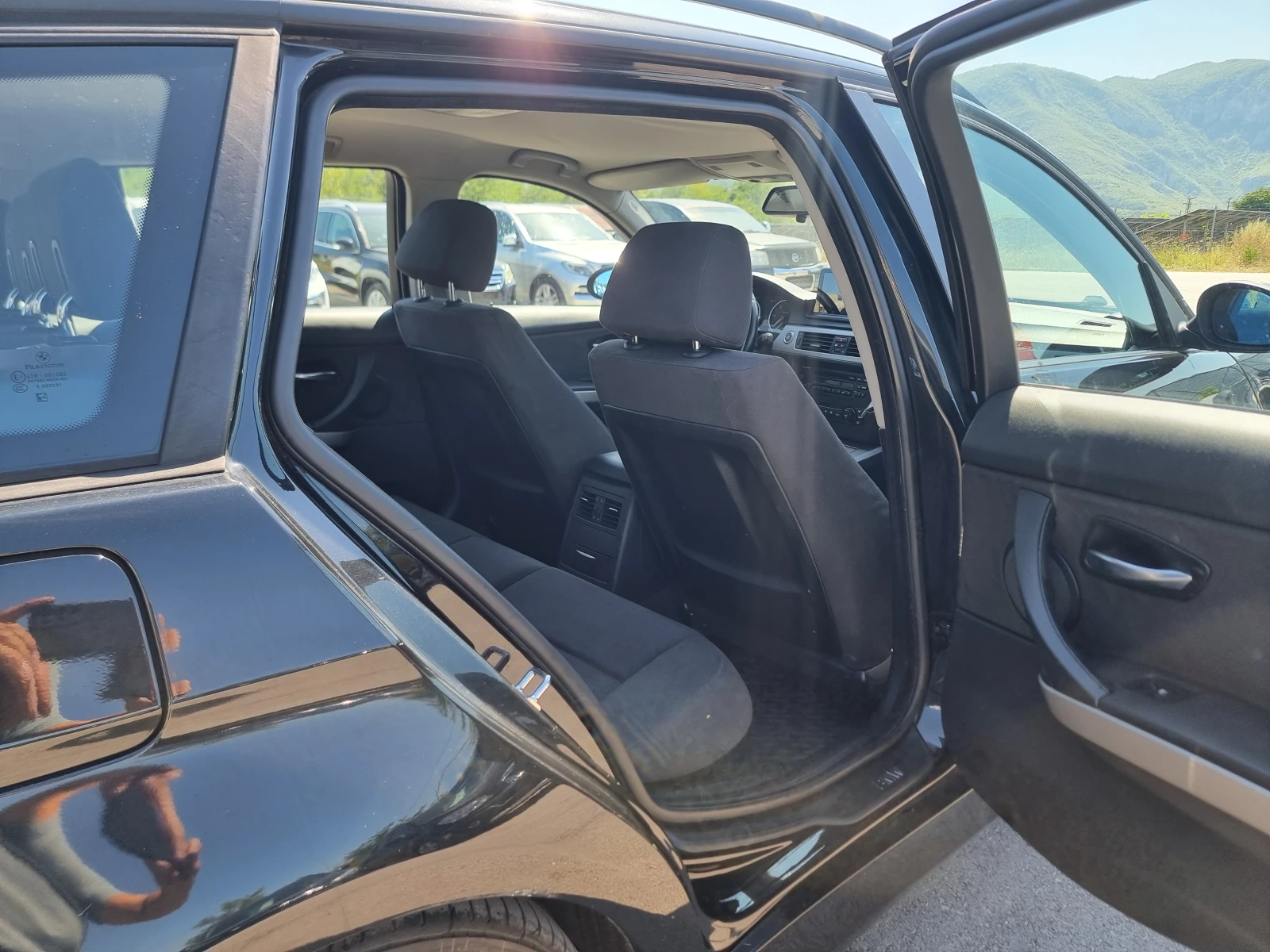 BMW 320 2.0D, снимка 14 - Автомобили и джипове - 55477126