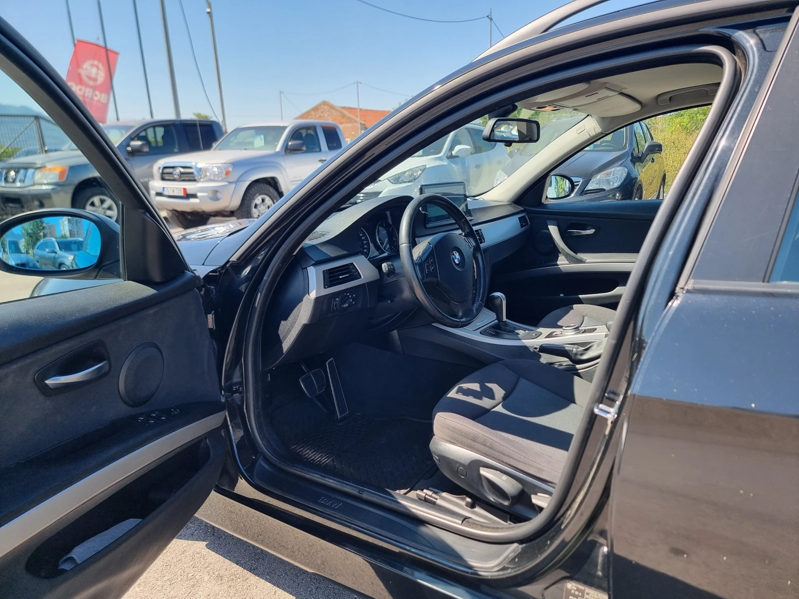 BMW 320 2.0D, снимка 10 - Автомобили и джипове - 55477126