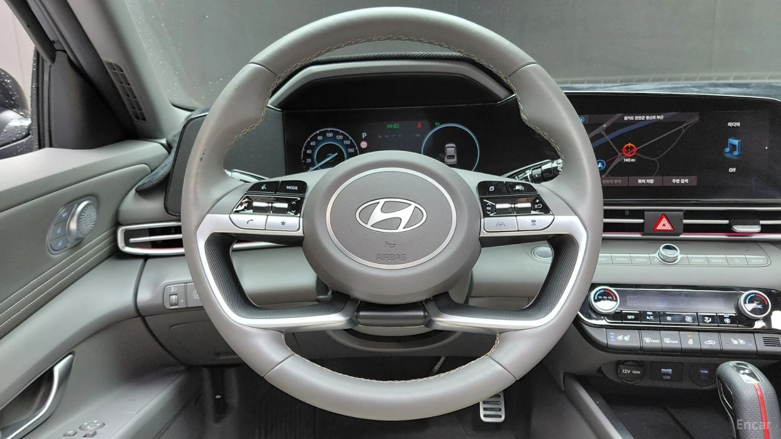 Hyundai Elantra КОЖА* ОБДУХВ* НАВИ* ПАНО, снимка 11 - Автомобили и джипове - 55493748
