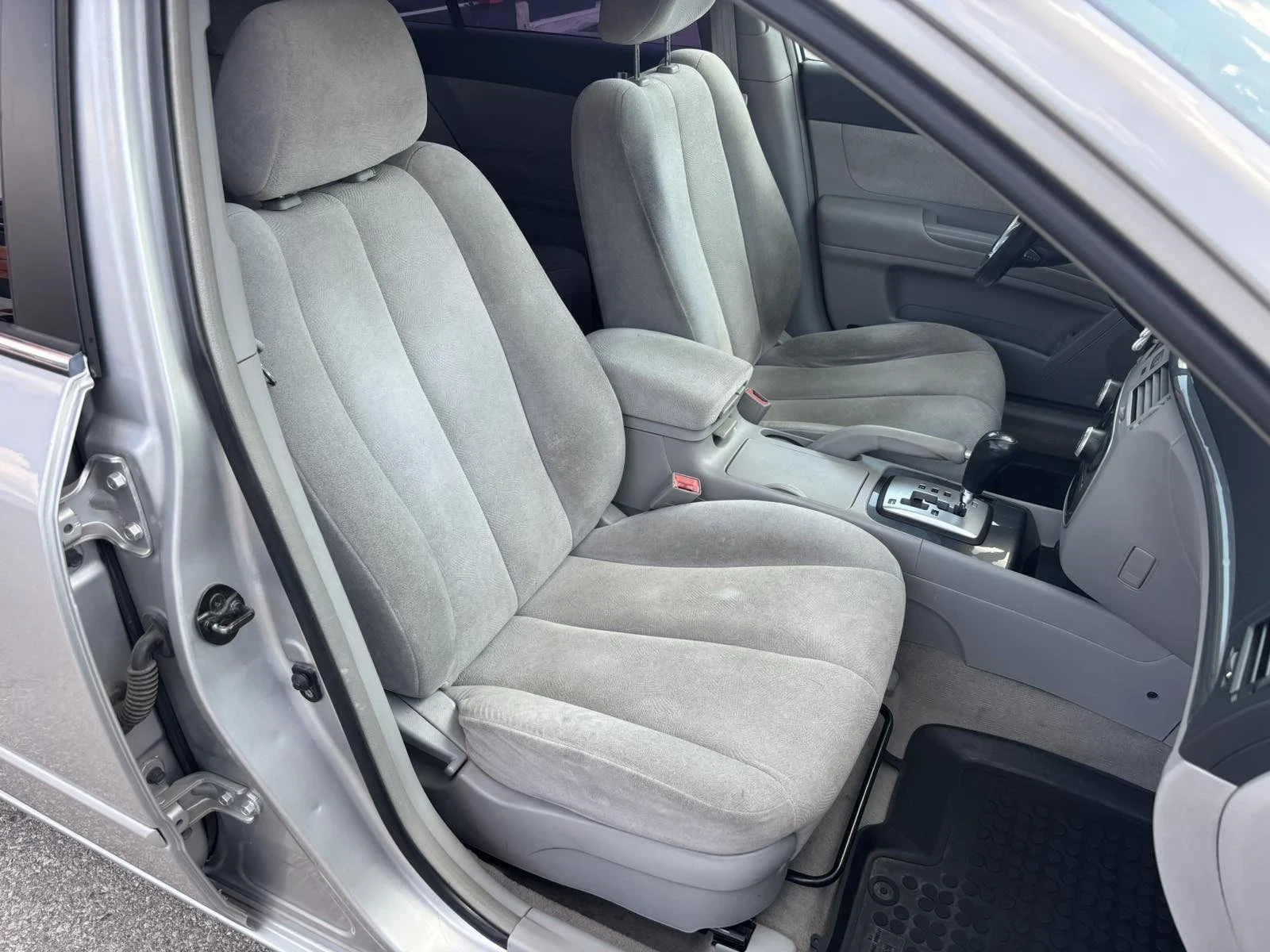 Hyundai Sonata 3.3i ВСИЧКИ ЕКСТРИ, снимка 12 - Автомобили и джипове - 55629440