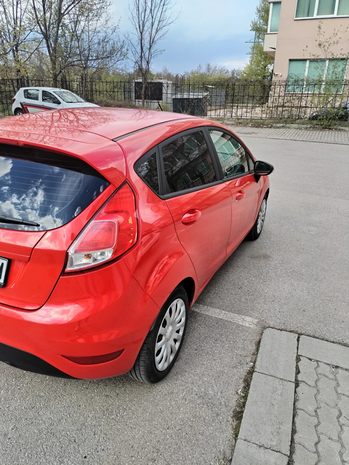 Ford Fiesta 1.25 бензин., снимка 7 - Автомобили и джипове - 55660422
