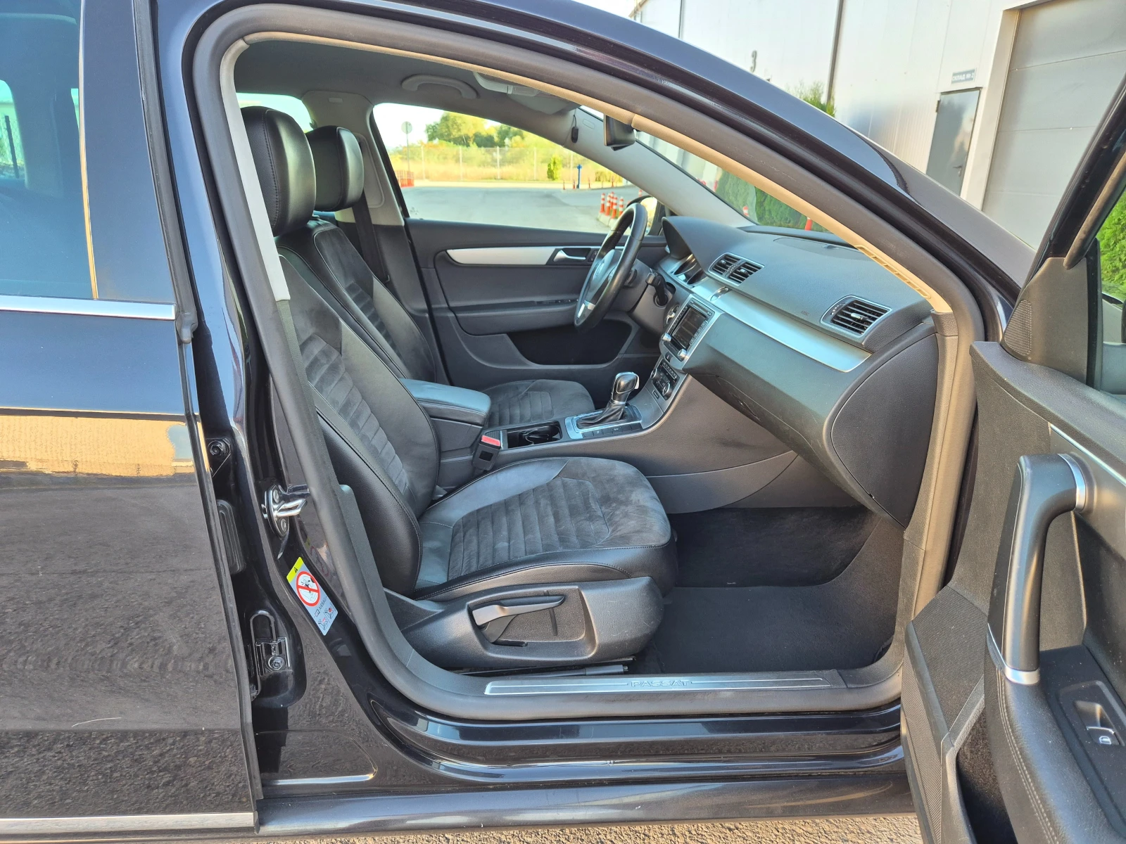 VW Passat 2.0TDI Avtomat koja navi ksenon , снимка 15 - Автомобили и джипове - 55977964