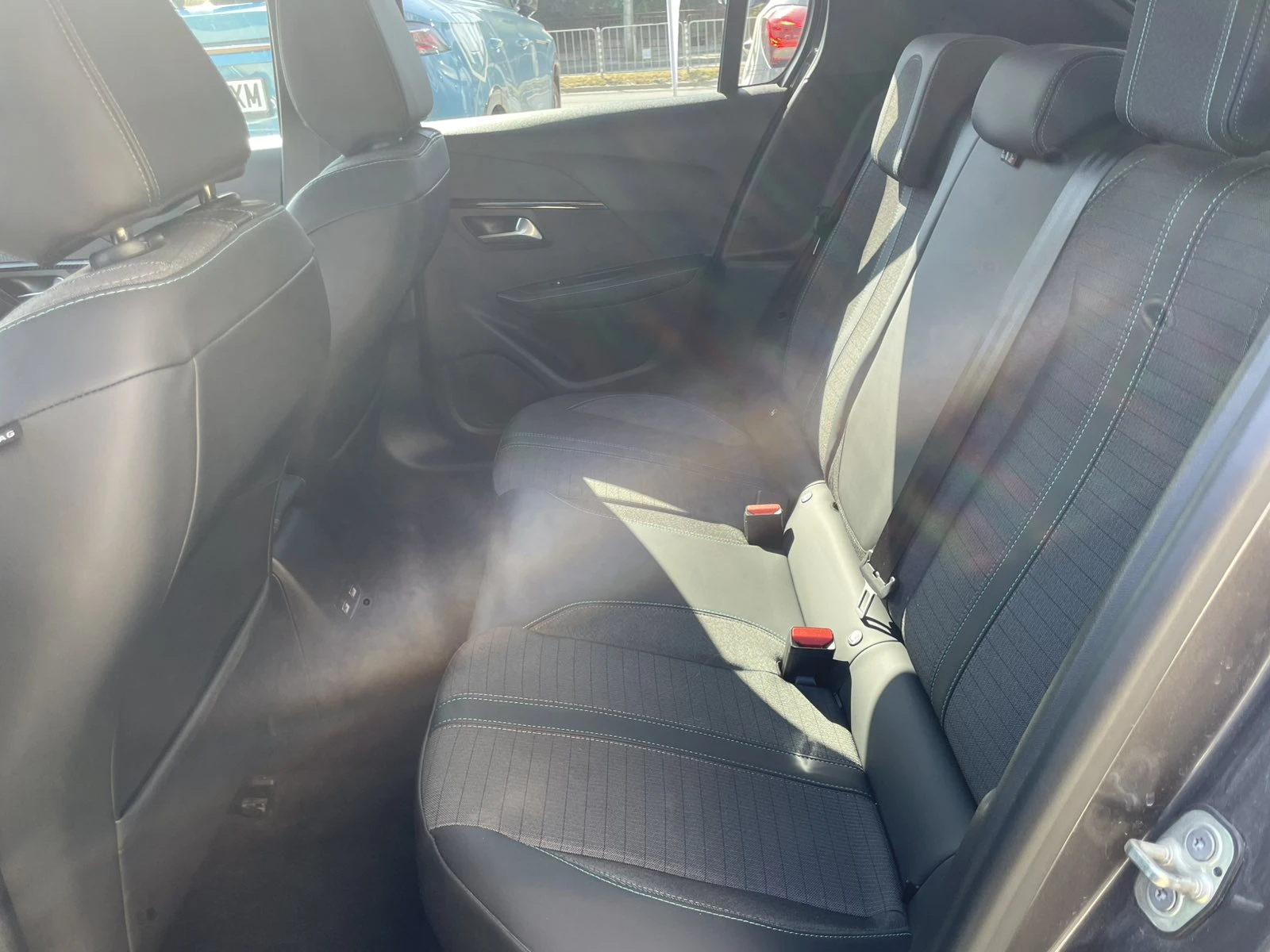 Peugeot 208 GT 1.2 PURETECH | Mobile.bg � ����������� 6