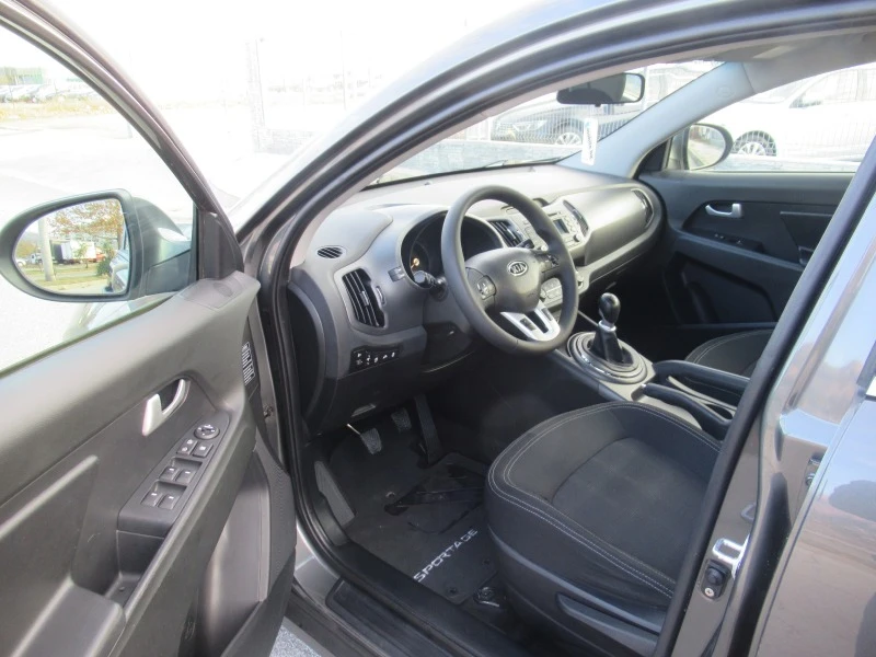 Kia Sportage 1.7CRDI 116ps 6ск* ПЕРФЕКТЕН* , снимка 11 - Автомобили и джипове - 38797534