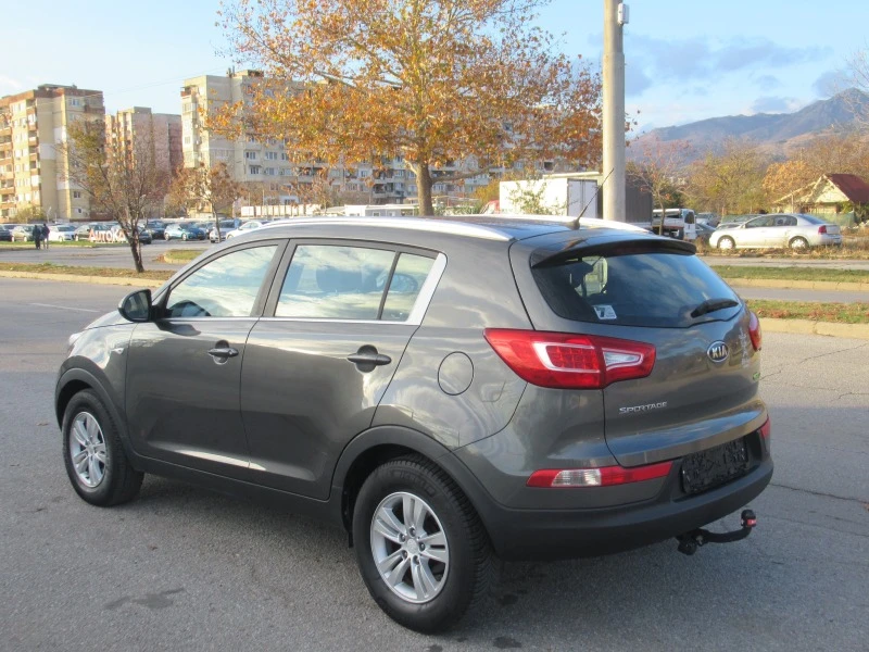 Kia Sportage 1.7CRDI 116ps 6ск* ПЕРФЕКТЕН* , снимка 3 - Автомобили и джипове - 38797534