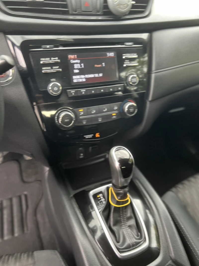 Nissan Rogue 2.5i AWD , снимка 9 - Автомобили и джипове - 47056152