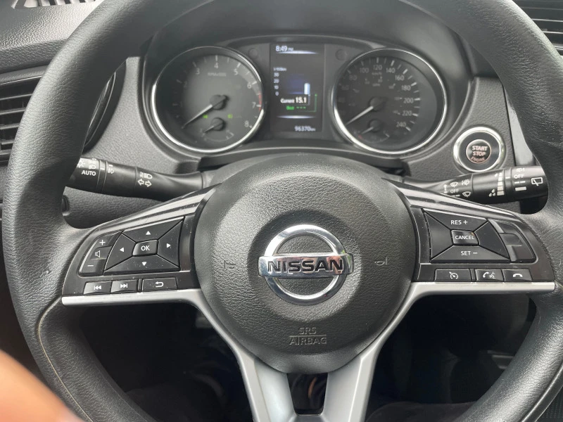 Nissan Rogue 2.5i AWD , снимка 11 - Автомобили и джипове - 47056152