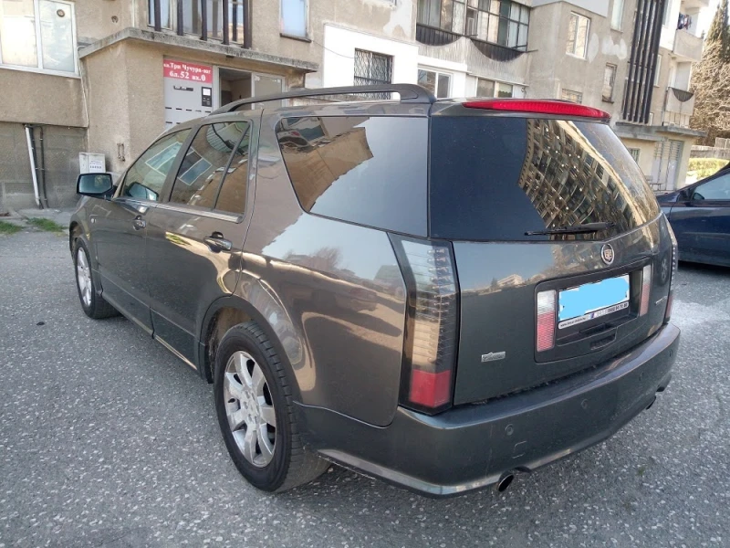 Cadillac Srx, снимка 2 - Автомобили и джипове - 49192681