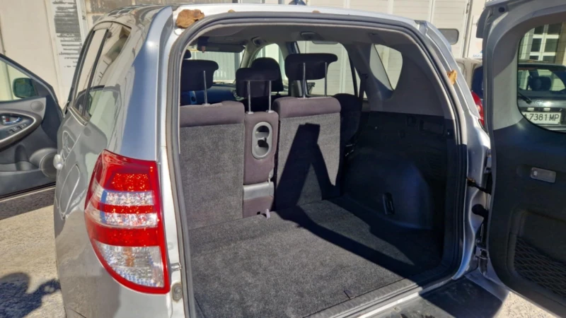 Toyota Rav4 2.0i, АВТОМАТ, 4Х4, FACELIFT, Keyless, снимка 13 - Автомобили и джипове - 52636016