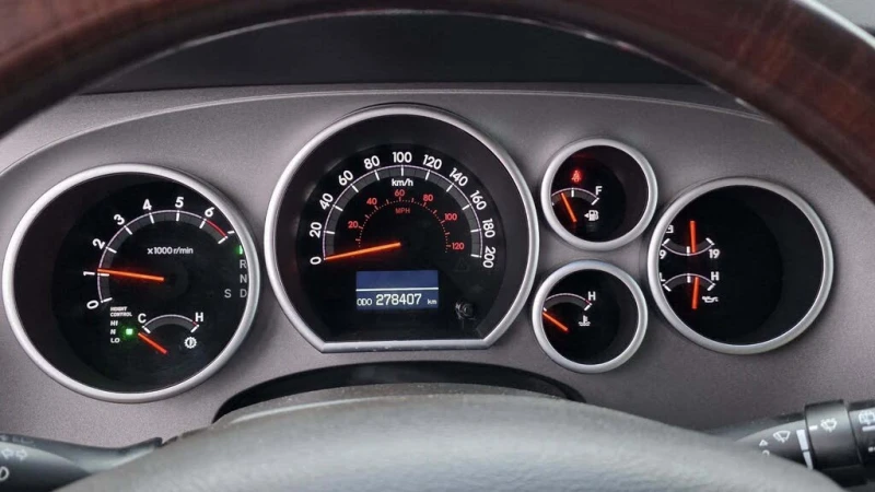 Toyota Sequoia PLATINUM* 5.7L V8* 4WD* JLB, снимка 4 - Автомобили и джипове - 52739632