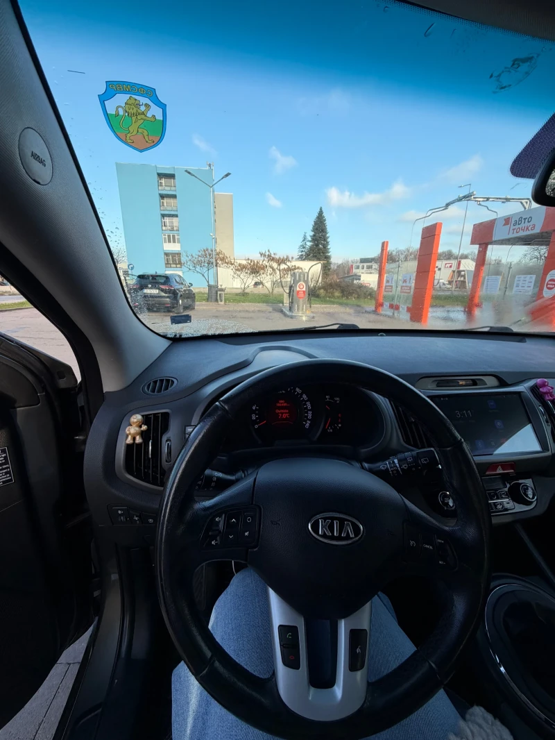 Kia Sportage, снимка 12 - Автомобили и джипове - 52754273