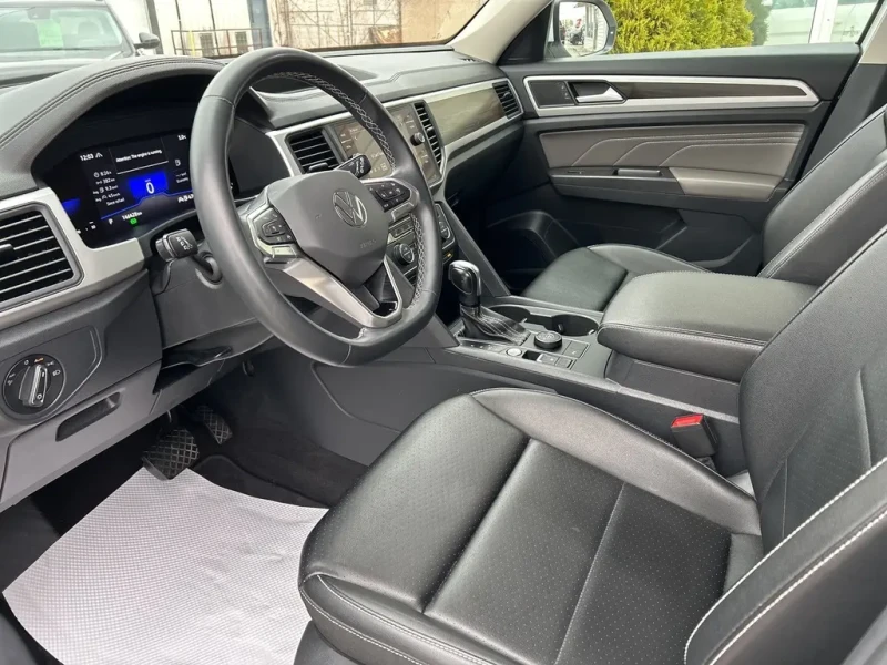 VW Atlas Comfortline* 4MOTION* Lane Assist* Park ass* Keyle, снимка 8 - Автомобили и джипове - 53405932