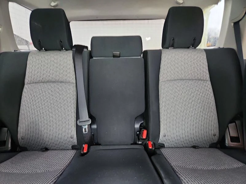 Toyota 4runner 4.0L 6 Rear-wheel drive, снимка 10 - Автомобили и джипове - 53865795