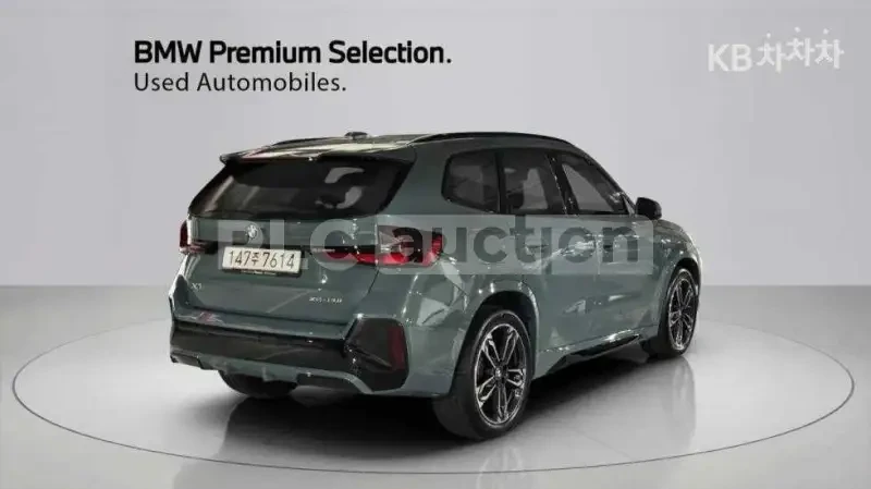 BMW X1 М ПАКЕТ / 360 / Harman Kardon / ЦЕНА ДО БЪЛГАРИЯ, снимка 2 - Автомобили и джипове - 55341422