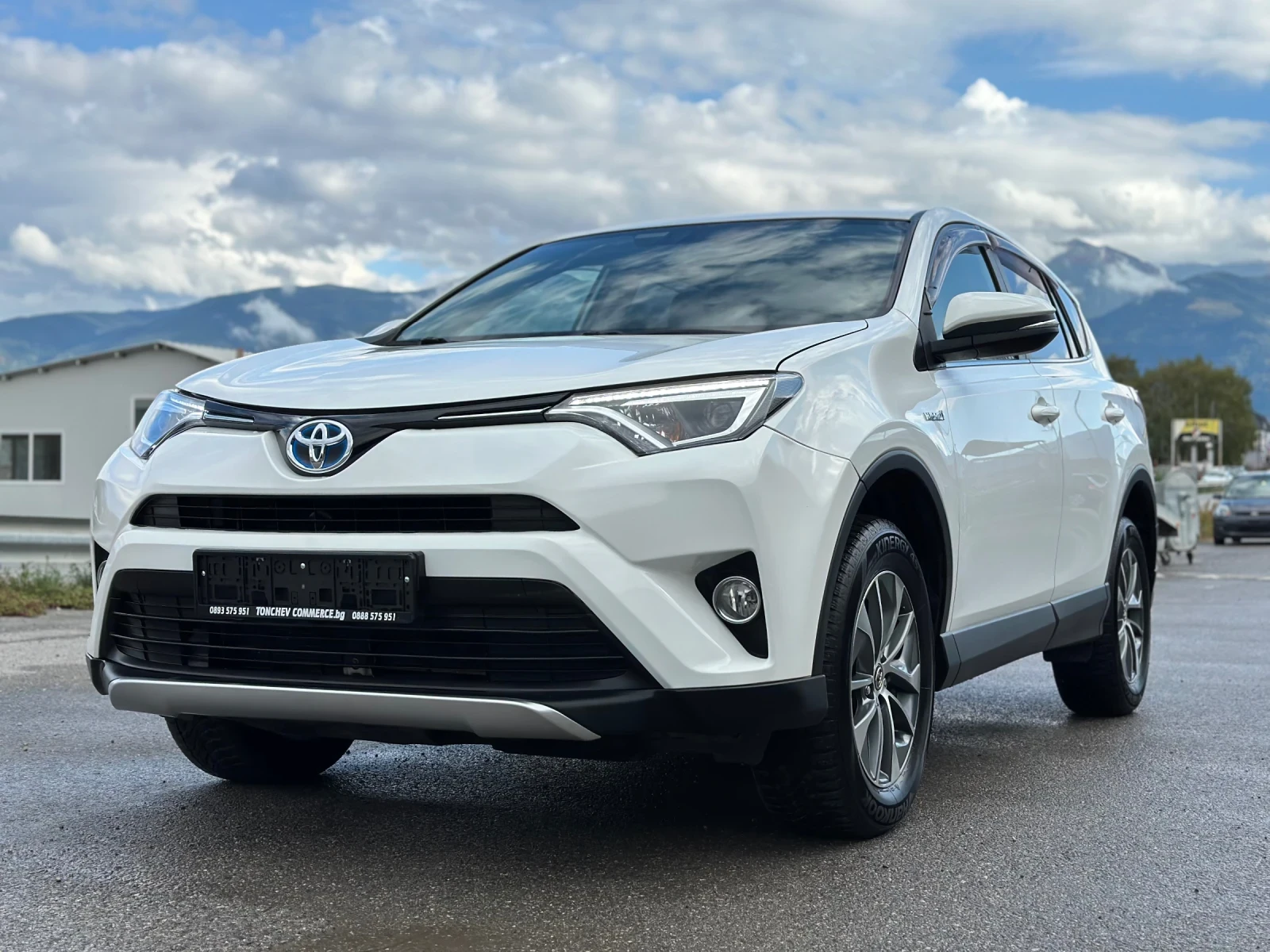 Toyota Rav4 2.5i-HYBRID-NEW-LED-XENON-KAMERA-TOP-FULL - изображение 3