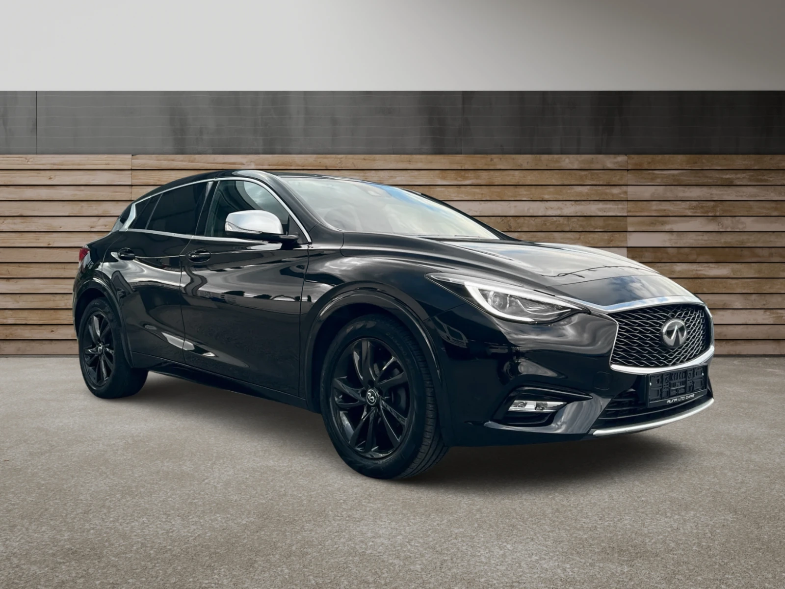 Infiniti Q30 1.5d Premium LED Подгрев Кожа Алакнтара BOSE - изображение 3