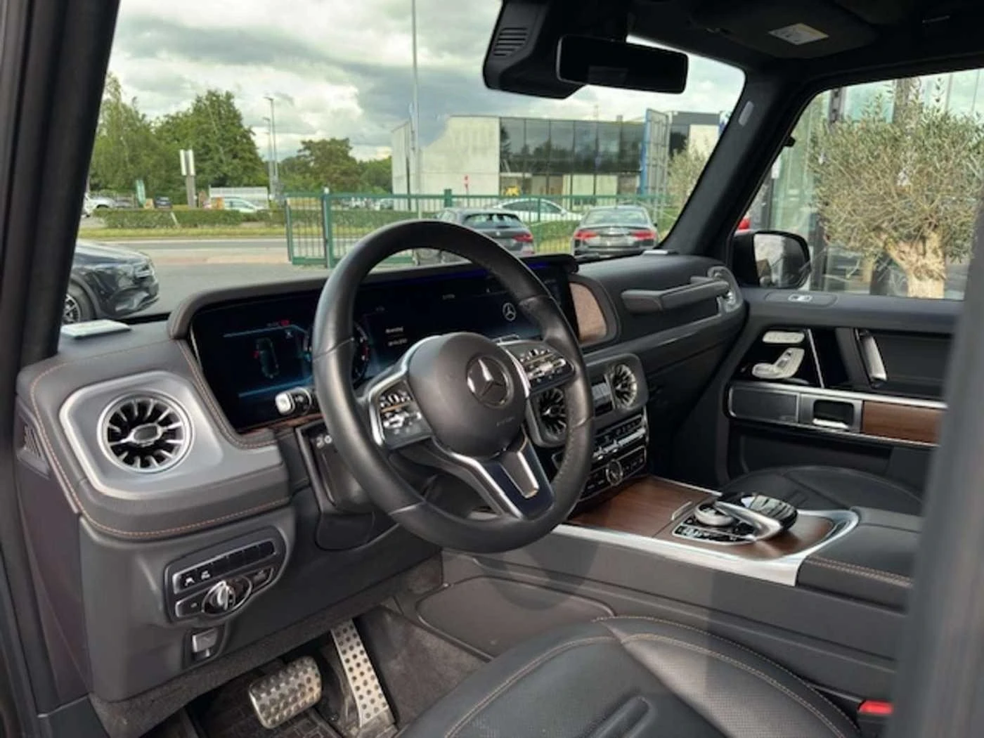 Mercedes-Benz G 400 d/AMG/4M/SCHOKL/G-MANUFAKTUR/MAGNO/NIGHT/EXCLUSIV/ - изображение 7
