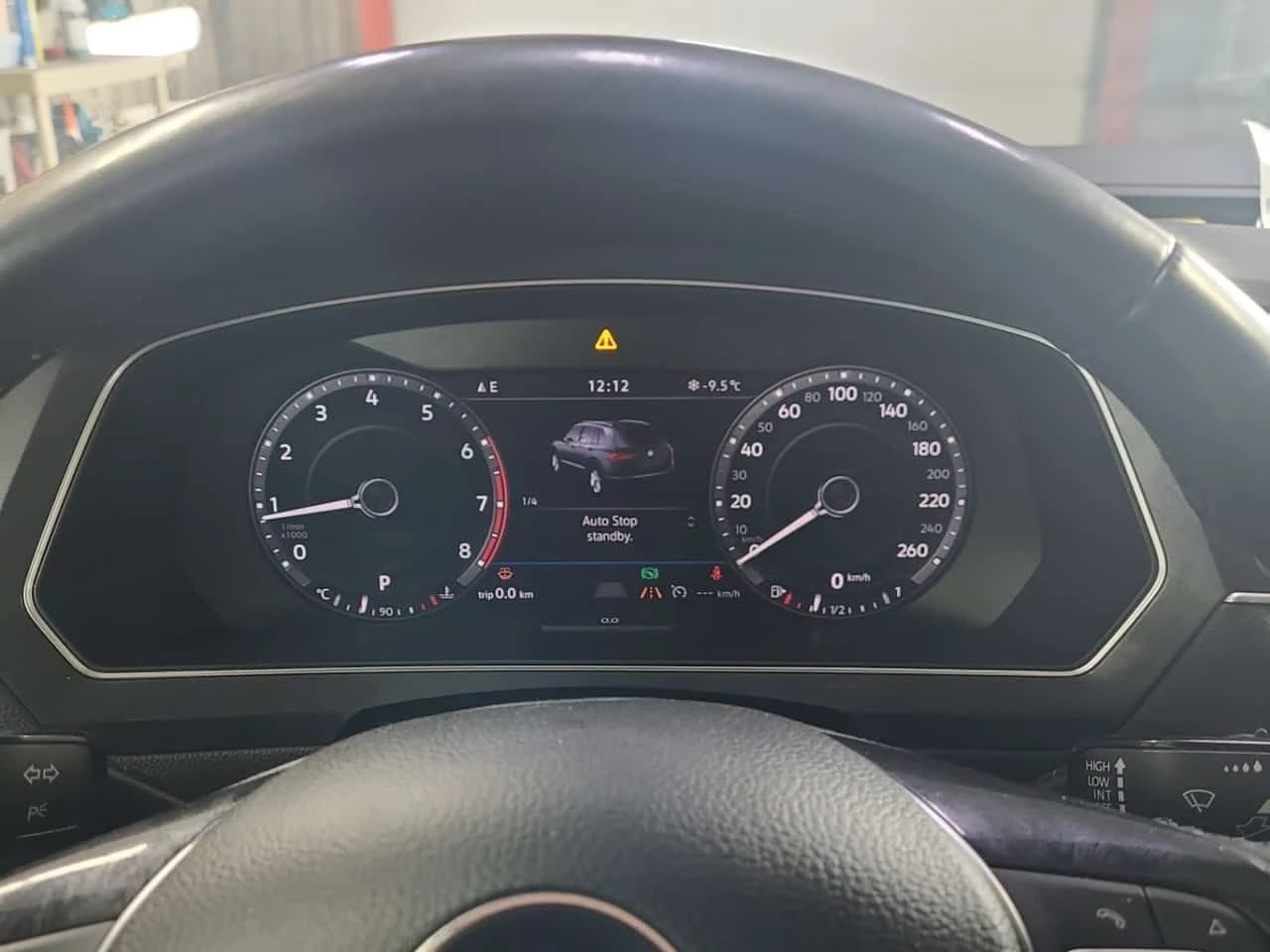 VW Tiguan Highline /CARFAX/ НАВИ/ПОДГРЕВ/КОЖА/4Х4/ПАНОРАМА - изображение 9