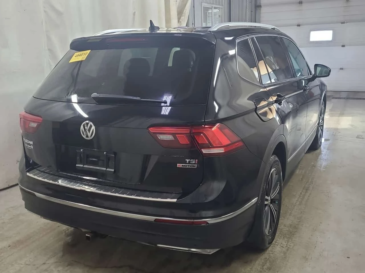 VW Tiguan Highline /CARFAX/ НАВИ/ПОДГРЕВ/КОЖА/4Х4/ПАНОРАМА - изображение 3