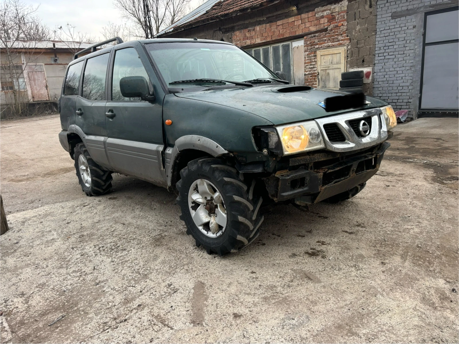 Nissan Terrano 2.7 механично гнп