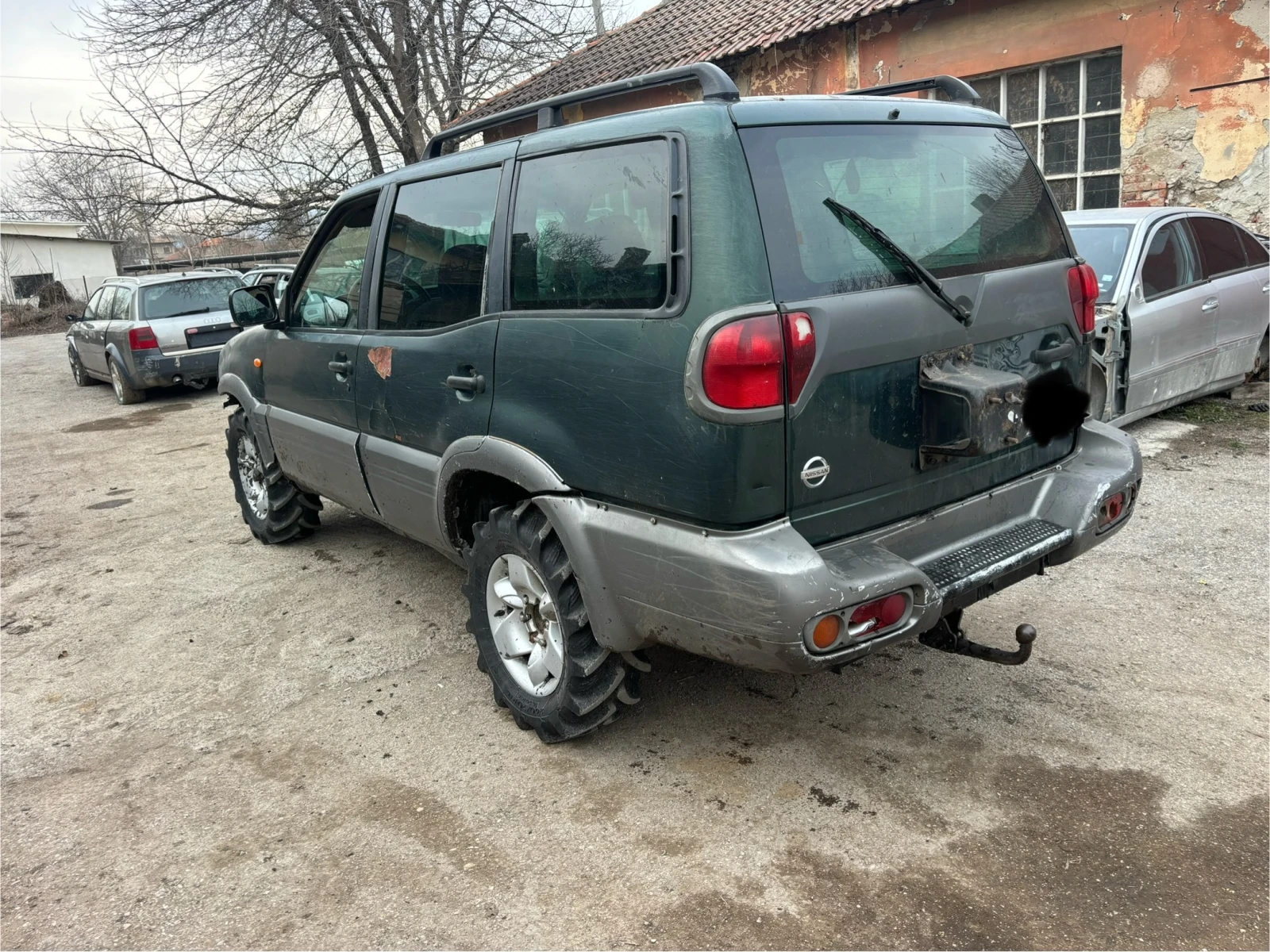 Nissan Terrano 2.7 механично гнп, снимка 3 - Автомобили и джипове - 53989615