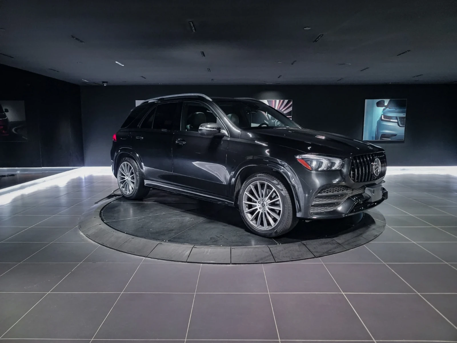 Mercedes-Benz GLE 350 AMG* LINE* BURMESTER* ХЕДЪП* 360КАМЕРА* LANE* ASSI, снимка 3 - Автомобили и джипове - 54712427