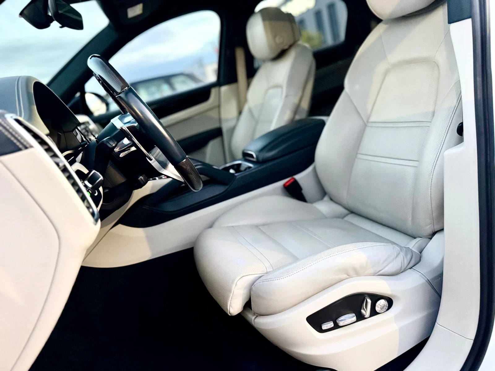 Porsche Cayenne E-hybrid Matrix Chrono sport, снимка 8 - Автомобили и джипове - 56087511