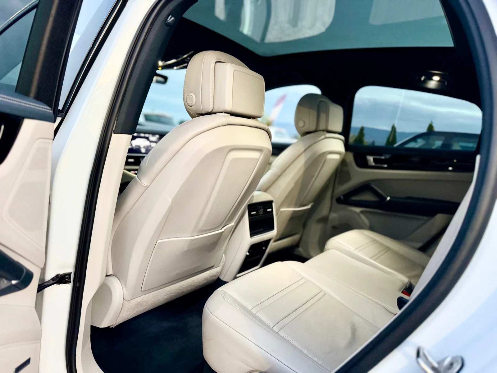 Porsche Cayenne E-hybrid Matrix Chrono sport, снимка 9 - Автомобили и джипове - 56087511