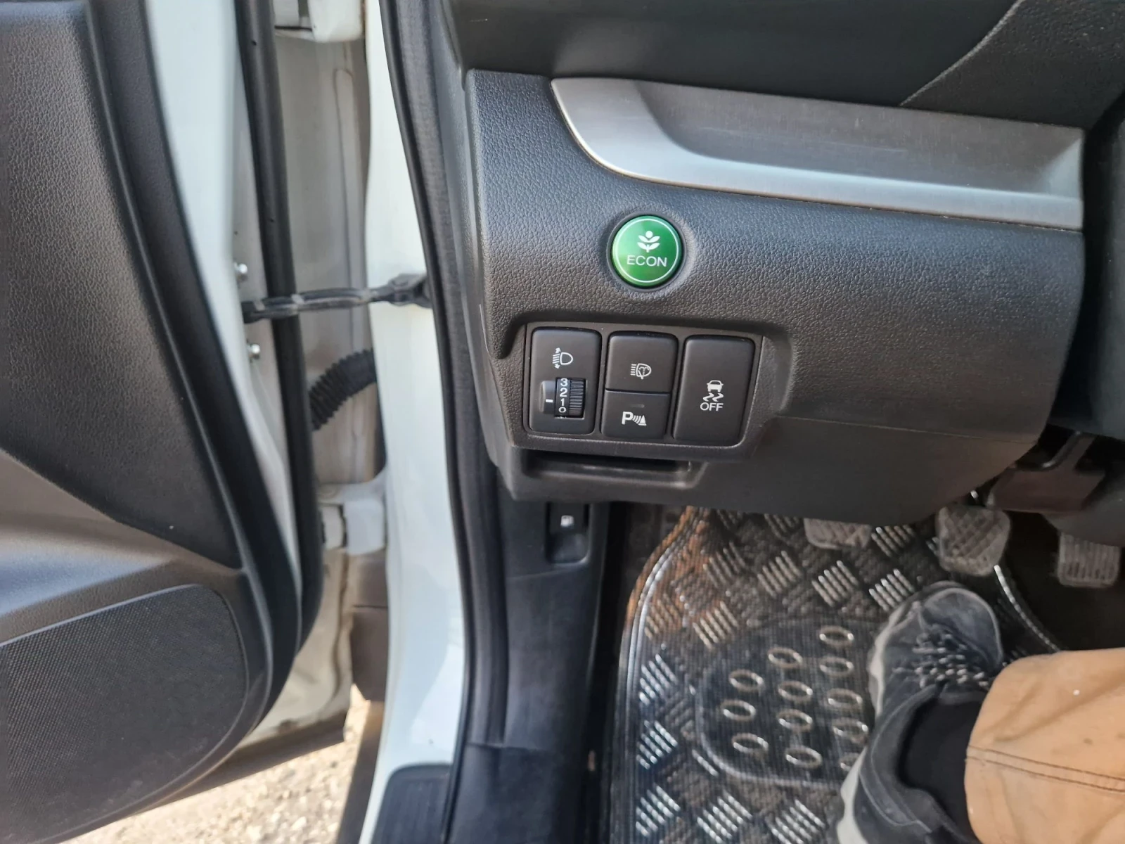Honda Cr-v 1.6 D, снимка 11 - Автомобили и джипове - 56748954