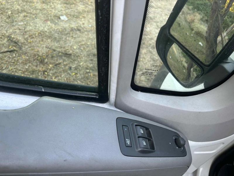 Peugeot Boxer 3.0 L2H2 клима, снимка 6 - Бусове и автобуси - 52473199