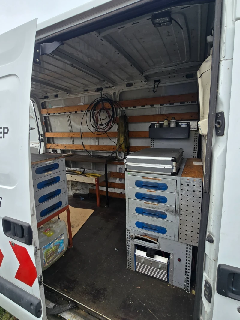Renault Master 1.9dci 90, снимка 4 - Бусове и автобуси - 52887883