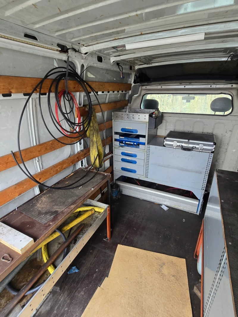 Renault Master 1.9dci 90, снимка 9 - Бусове и автобуси - 52887883