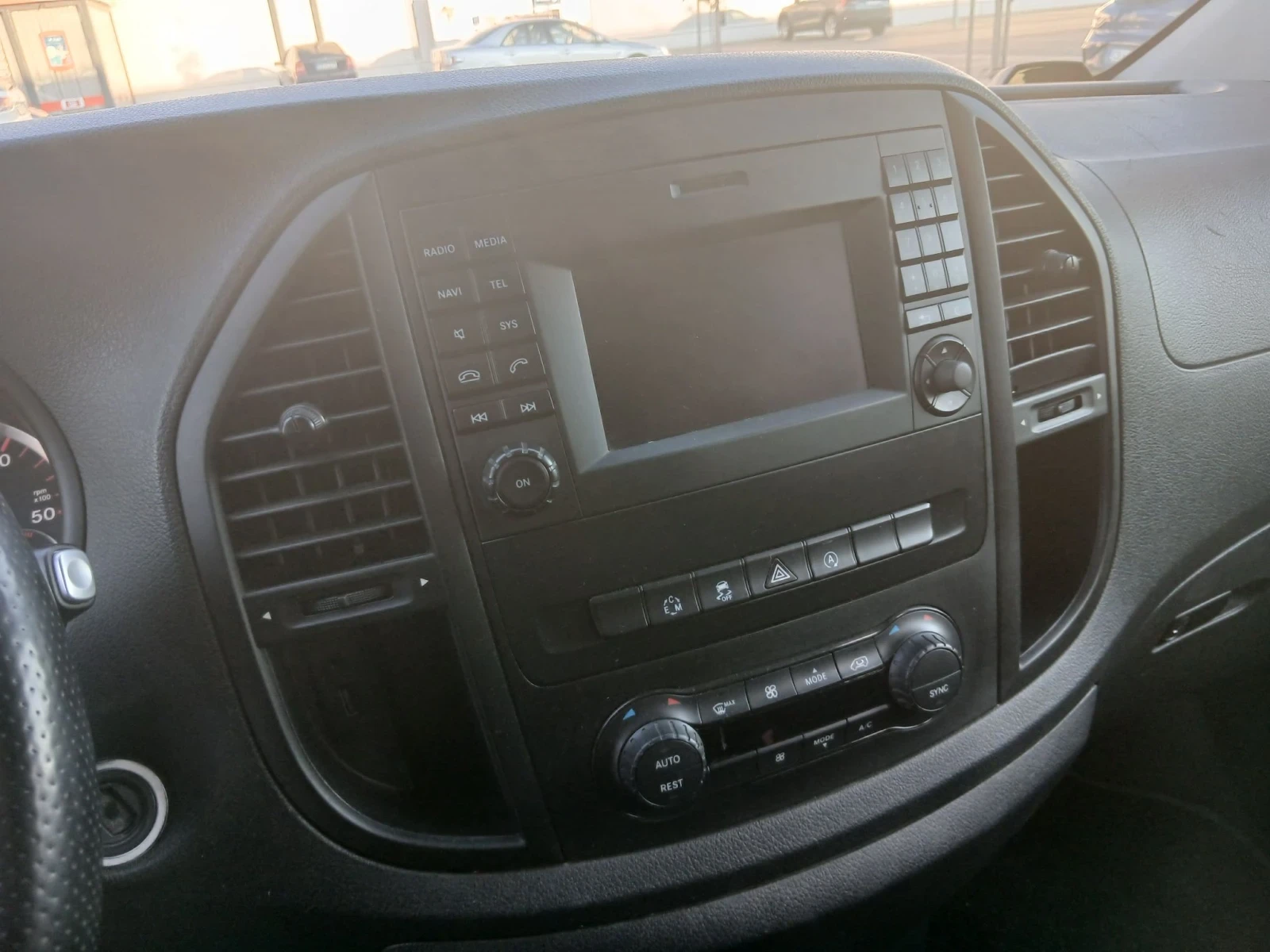 Mercedes-Benz Vito 114 CDI - Товаропътнически 5 места, снимка 14 - Бусове и автобуси - 56106763