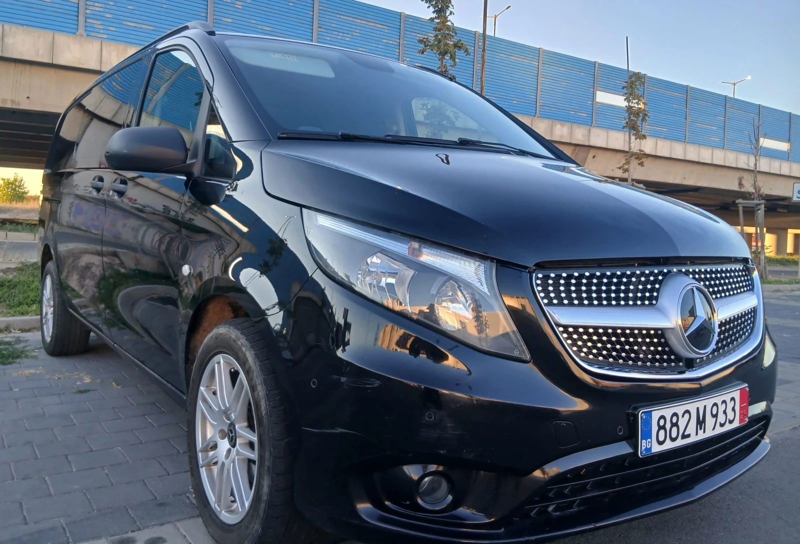Mercedes-Benz Vito 114 CDI - Товаропътнически 5 места, снимка 2 - Бусове и автобуси - 56106763
