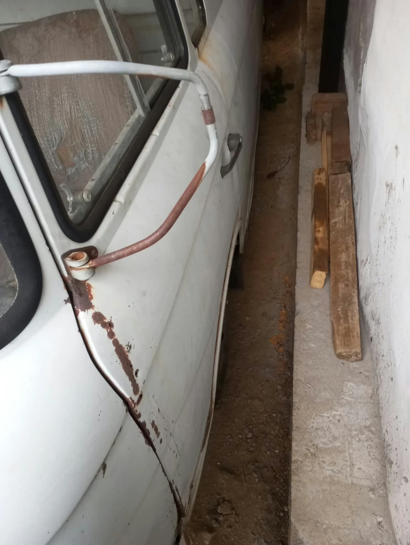Barkas 1000 С документи (бракуван), снимка 4 - Бусове и автобуси - 56728177