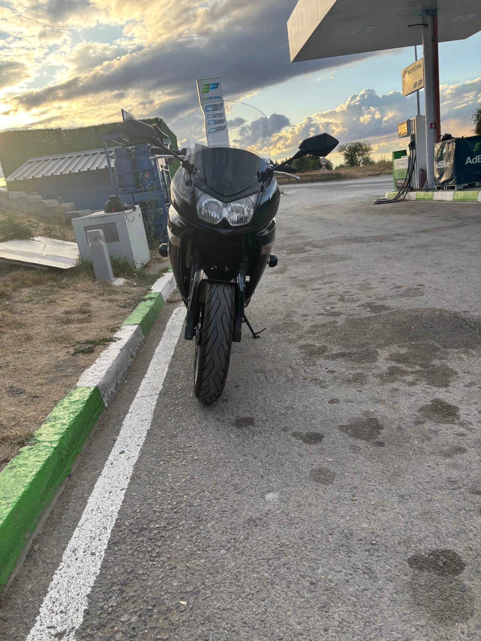 Kawasaki ER, снимка 4 - Мотоциклети и мототехника - 56244788
