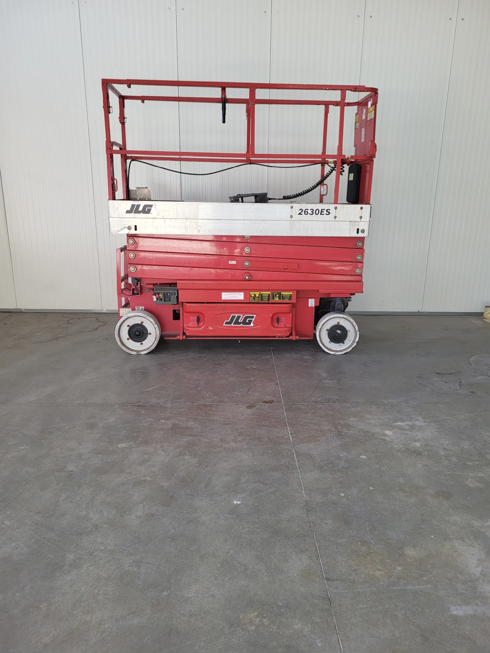 �������� JLG | Mobile.bg � ����������� 1