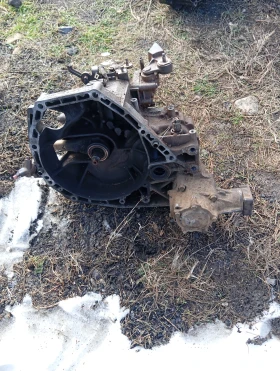 5 степена скоросна кутия за Хонда церве 1,147 коня бензин , снимка 2 - Части - 53189238