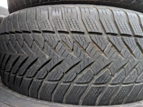 Гуми Зимни 225/45R17, снимка 4 - Гуми и джанти - 48892979