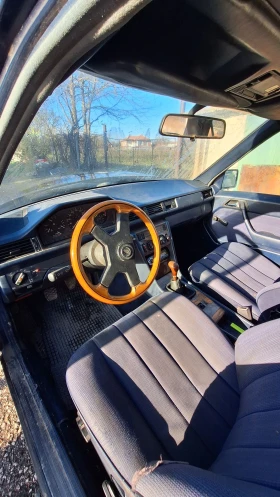 Mercedes-Benz 124 200e, снимка 9